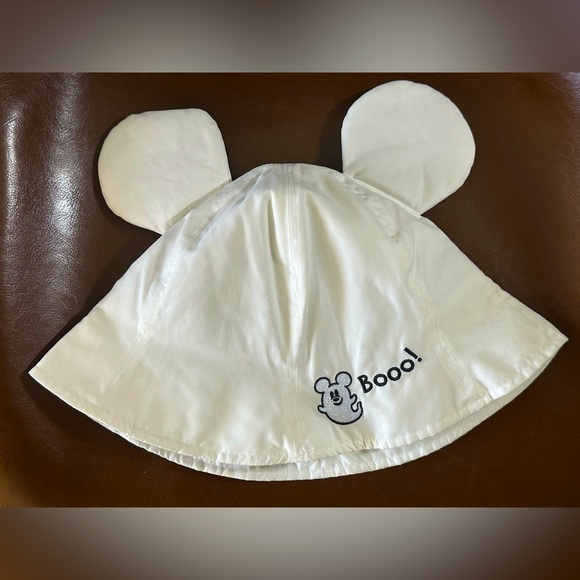 Disney Tokyo exclusive 2024 Halloween Mickey bucket hat with ears - Picture 2 of 4